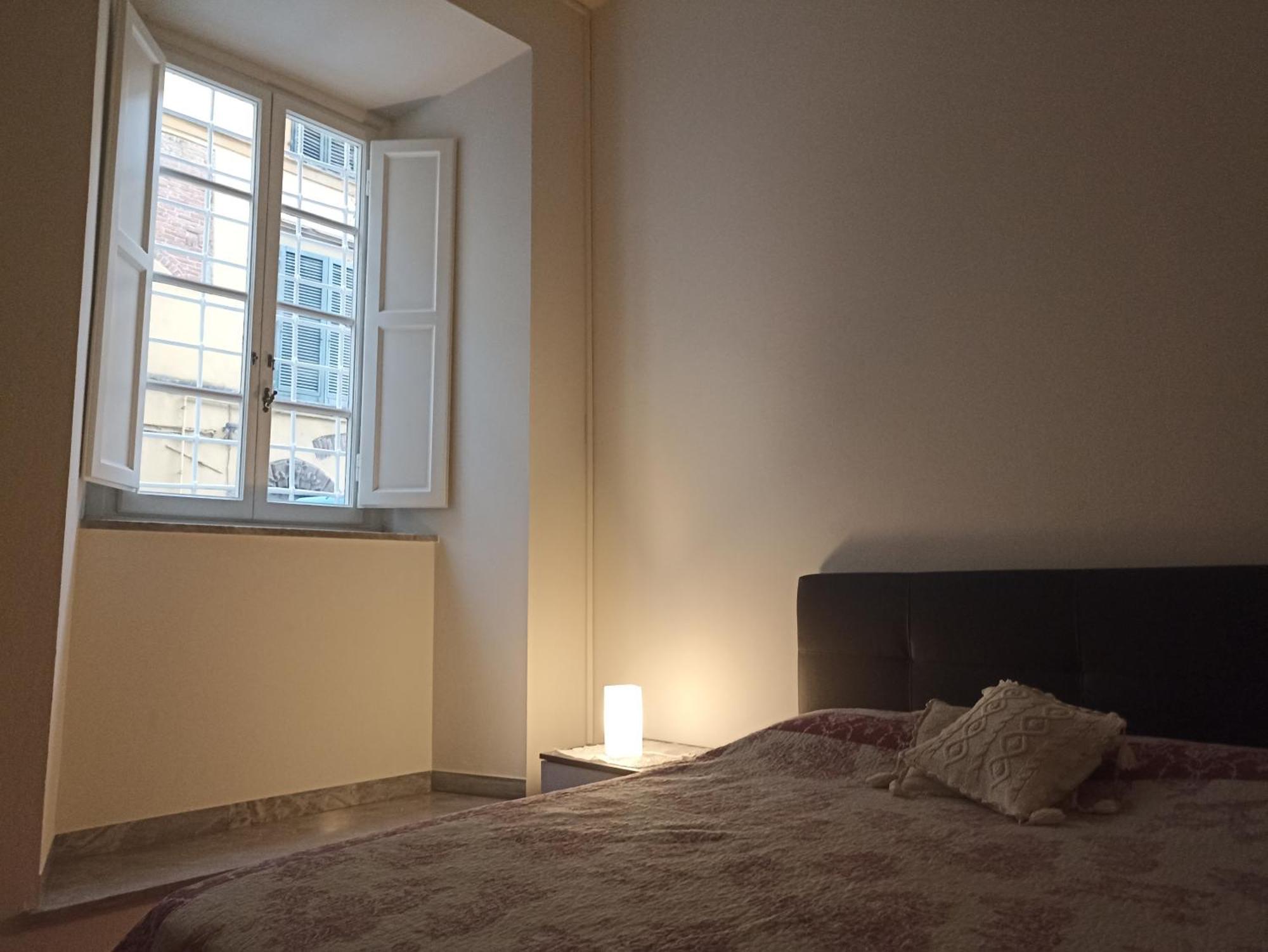 Gem In The City Center Of Lucca With Air Conditioning - Exclusive Ground Floor House Inside The Walls Close To Botanical Garden And Piazza San Martino Βίλα Εξωτερικό φωτογραφία