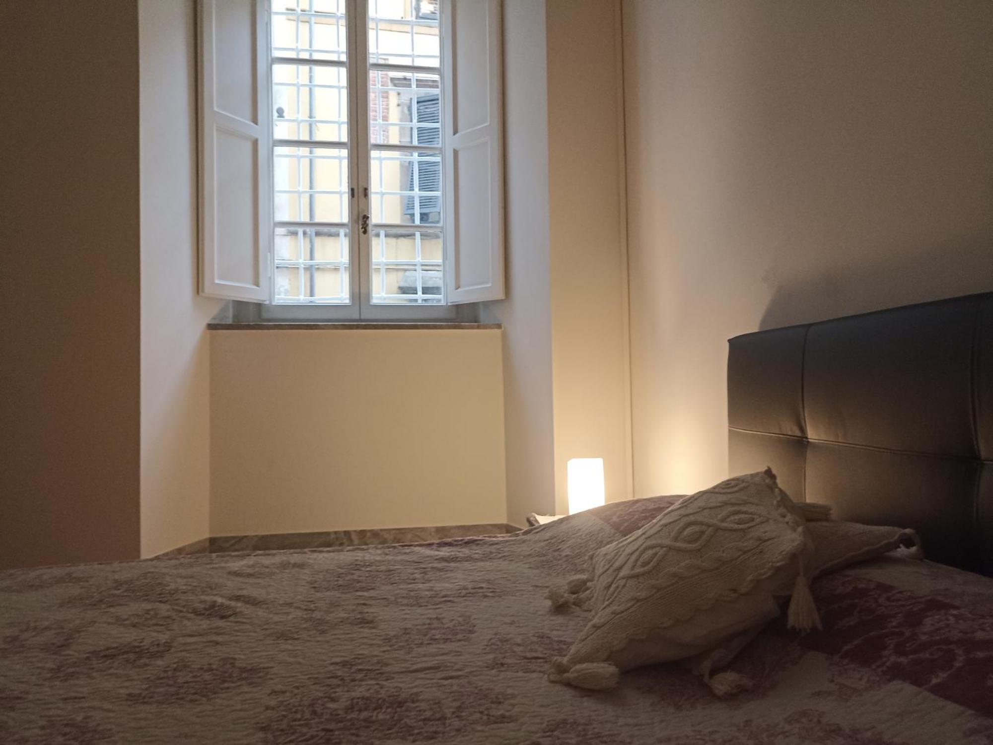 Gem In The City Center Of Lucca With Air Conditioning - Exclusive Ground Floor House Inside The Walls Close To Botanical Garden And Piazza San Martino Βίλα Εξωτερικό φωτογραφία